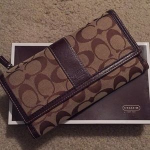 Coach wallet